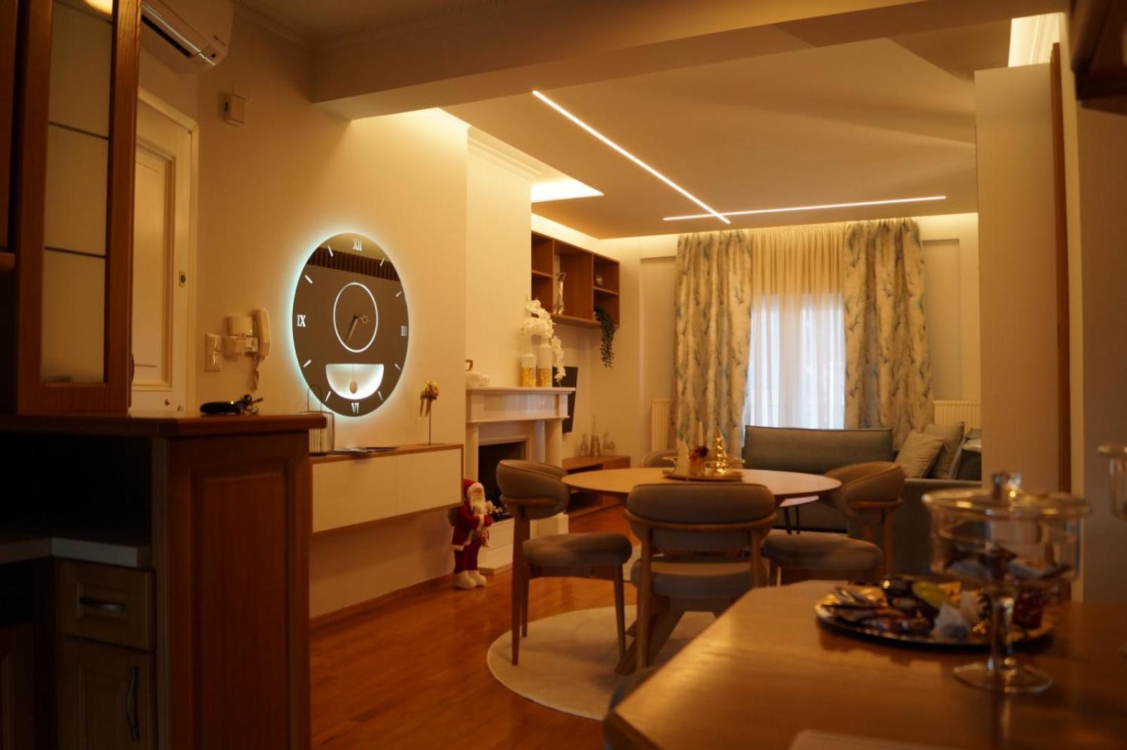 Daphne Luxury Apartment Kastoria Bagian luar foto
