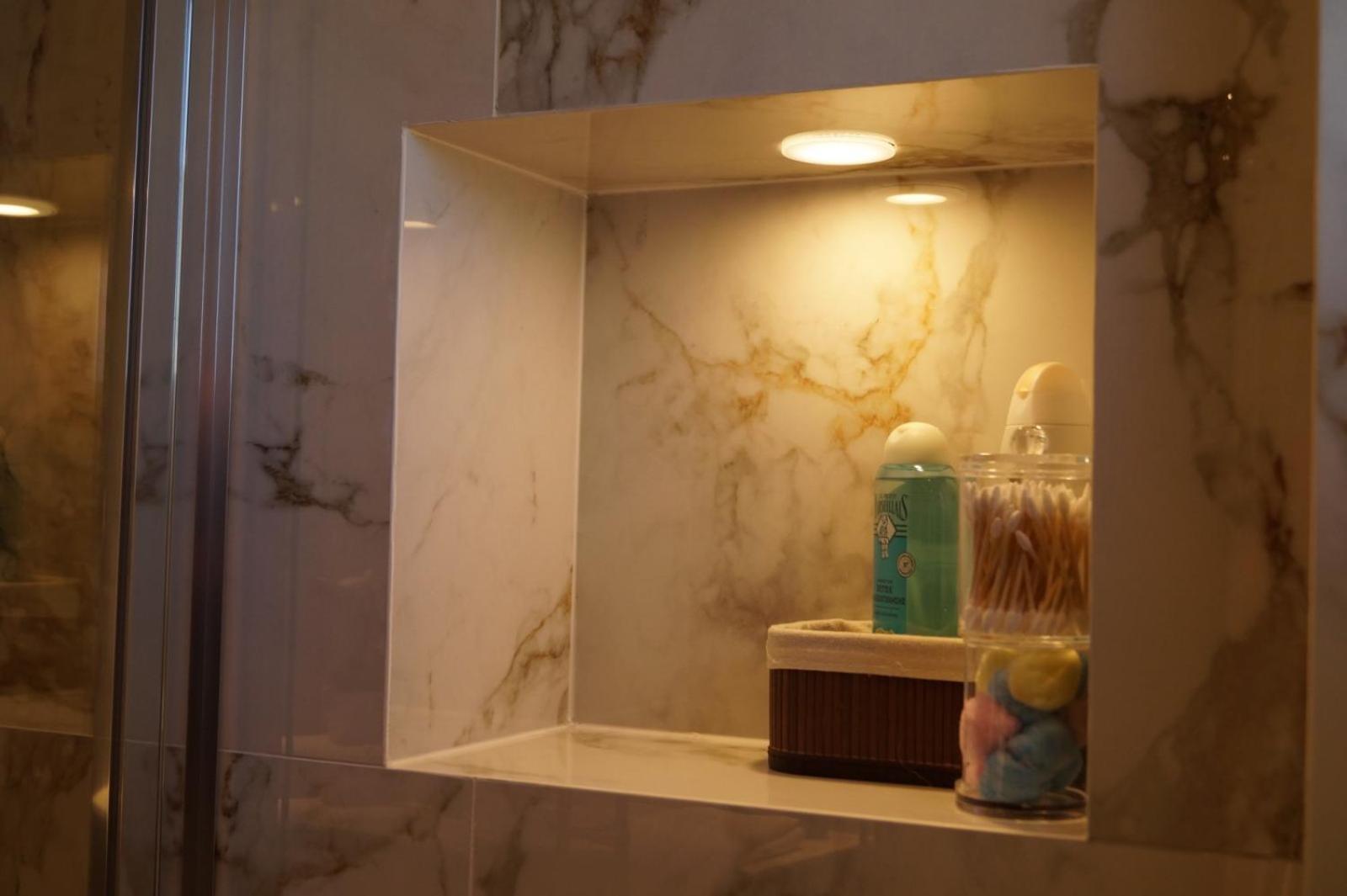 Daphne Luxury Apartment Kastoria Bagian luar foto